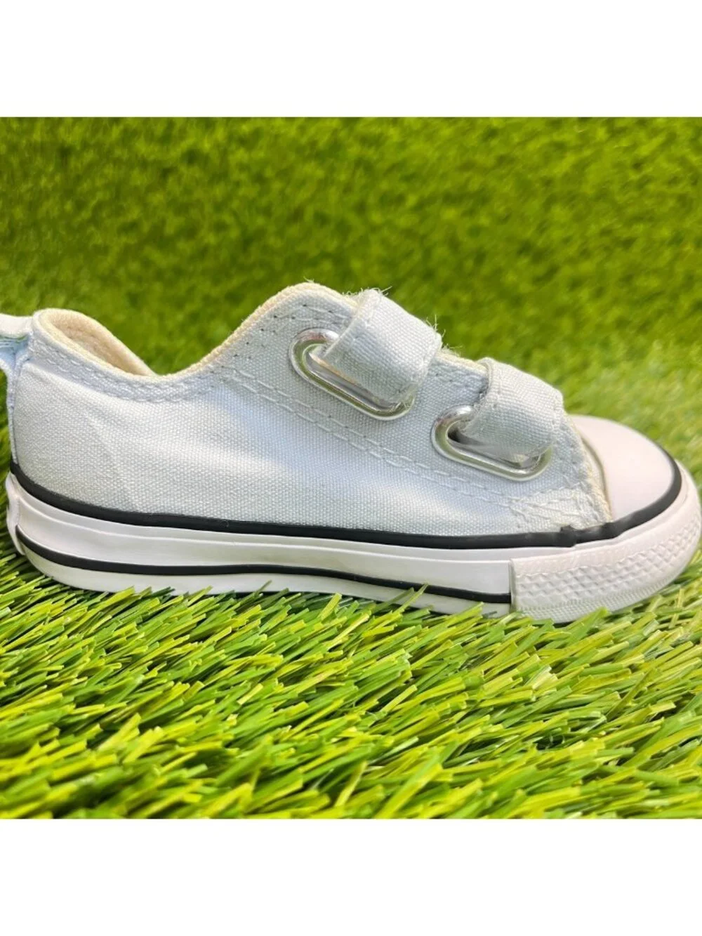 Converse Chuck Taylor All Star 2V Toddler Size 5C Blue Athletic Shoes Sneakers